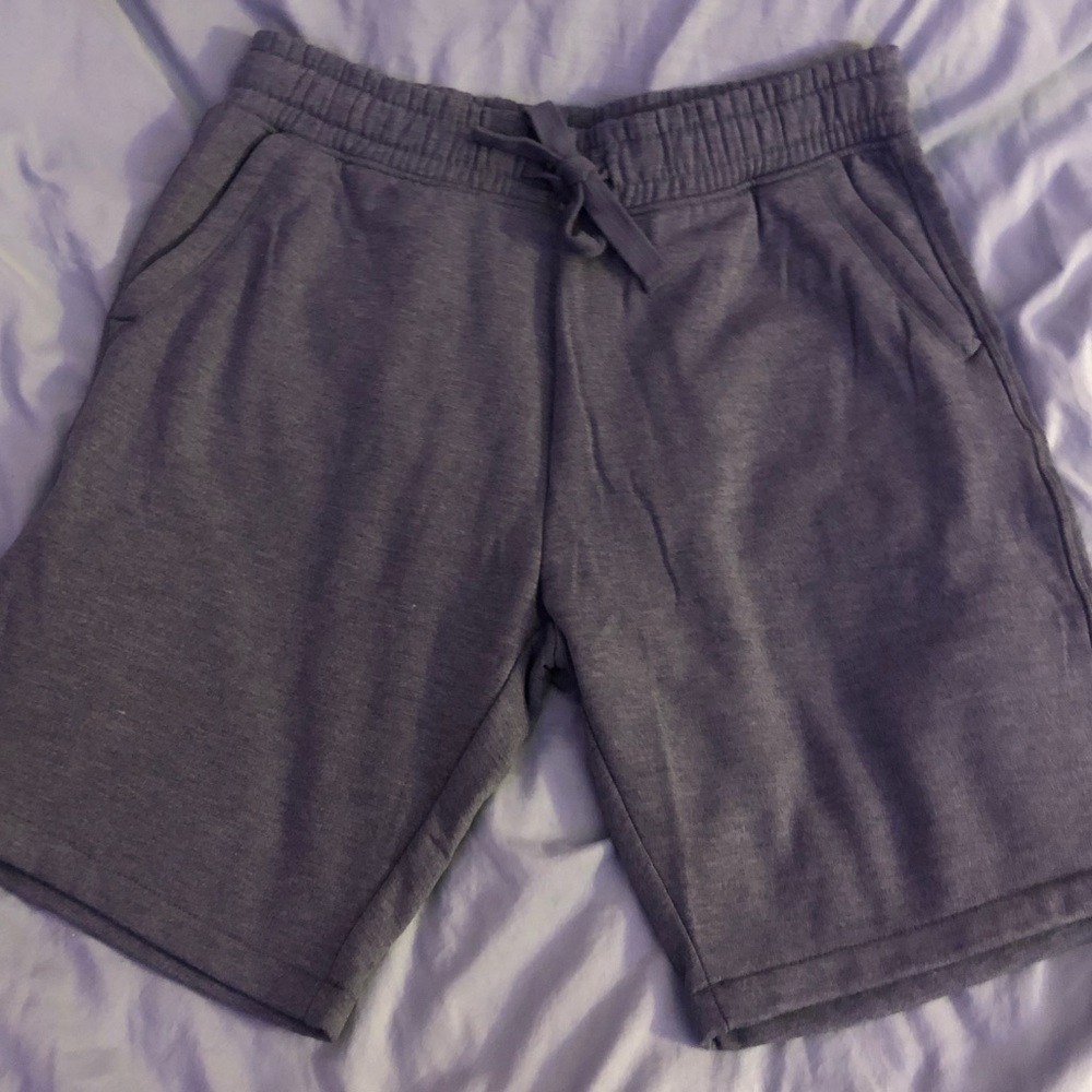 NWT Men’s Terry shorts fleece lined